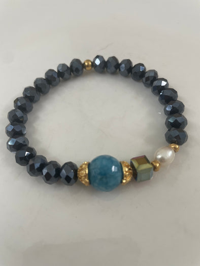 APRIL BRACELET